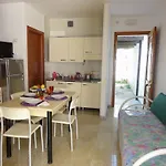 Comfy Terraced House Villa